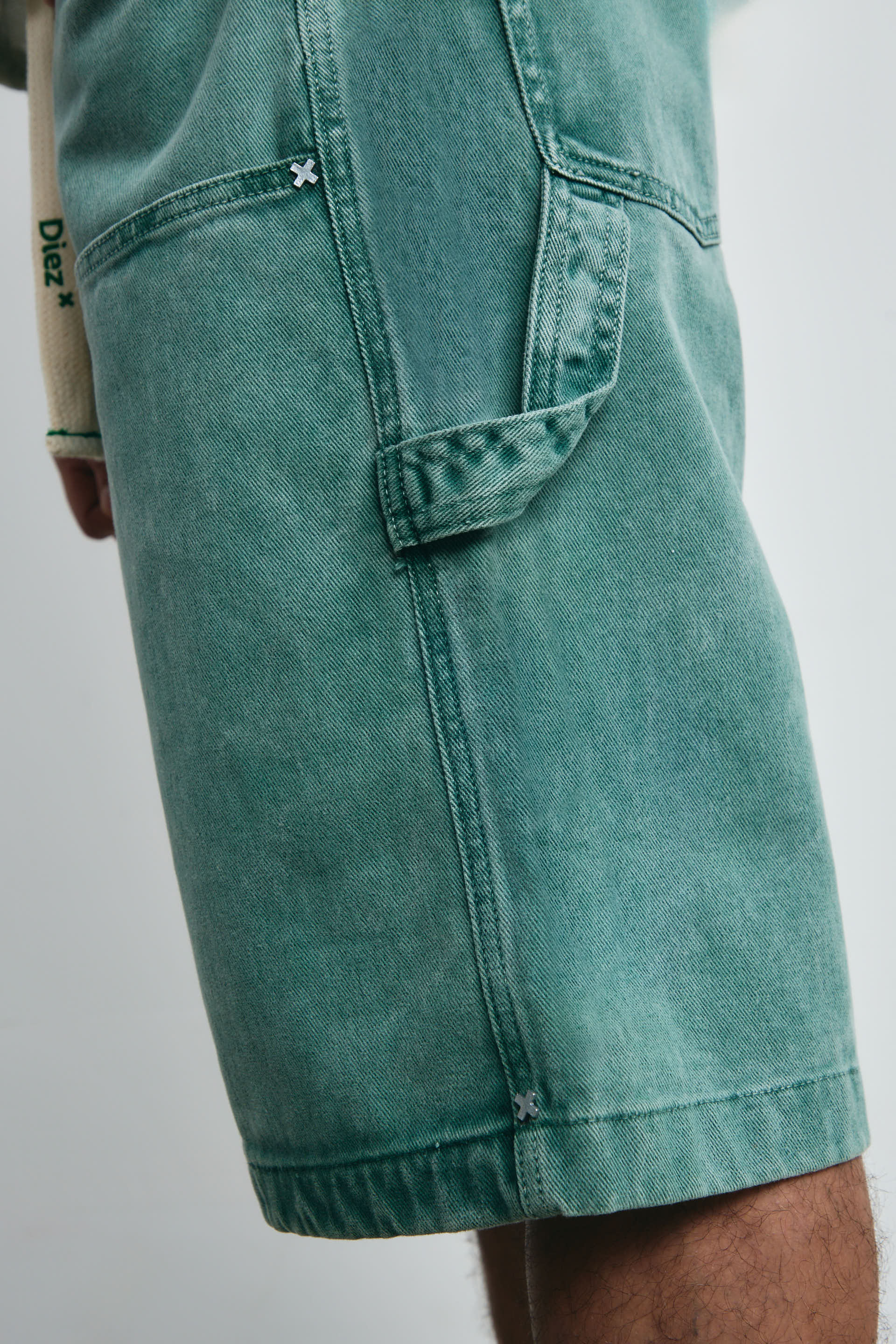 BERMUDA JORT CARPINTERO