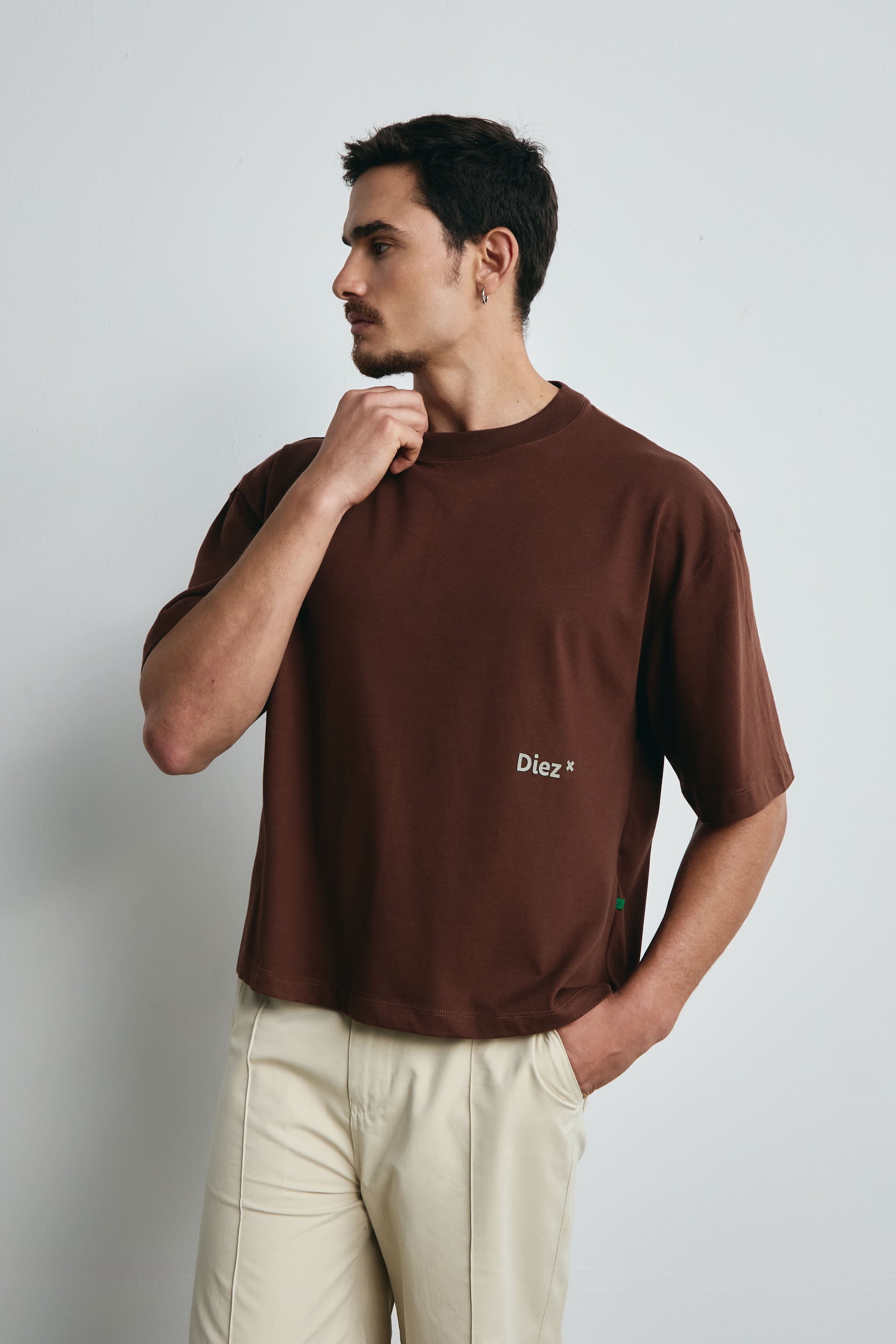 CAMISETA BOXY FIT X CHOCOLATE