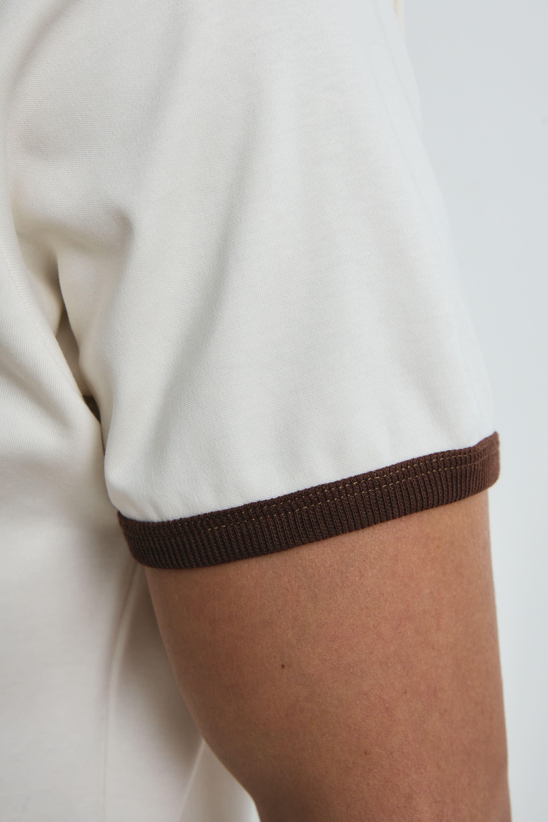 CAMISETA RIB CAFÉ FXCKING - DIEZ X MR TOWERS