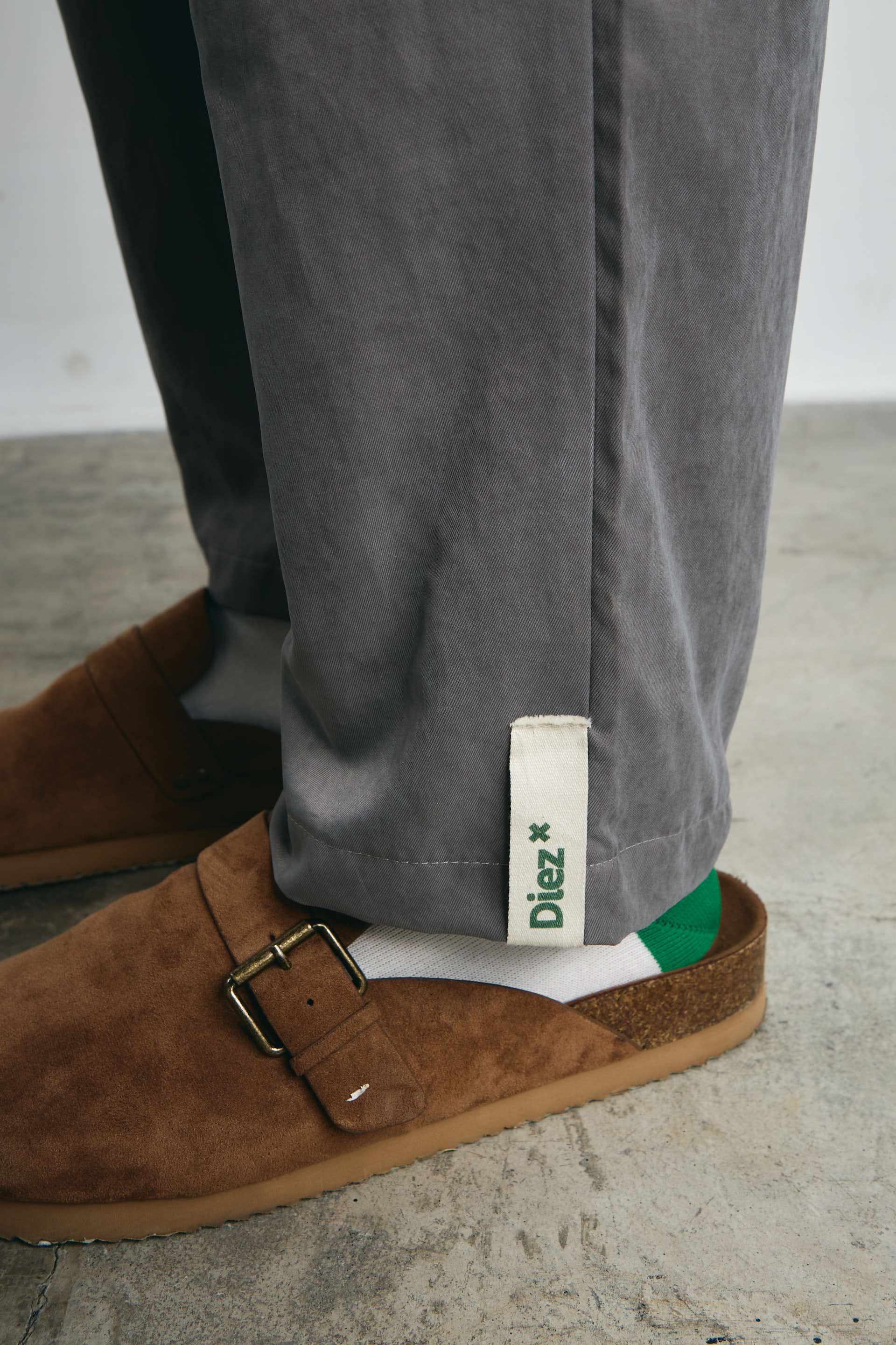 PANTALÓN CARGO LIVIANO - GRAFITO