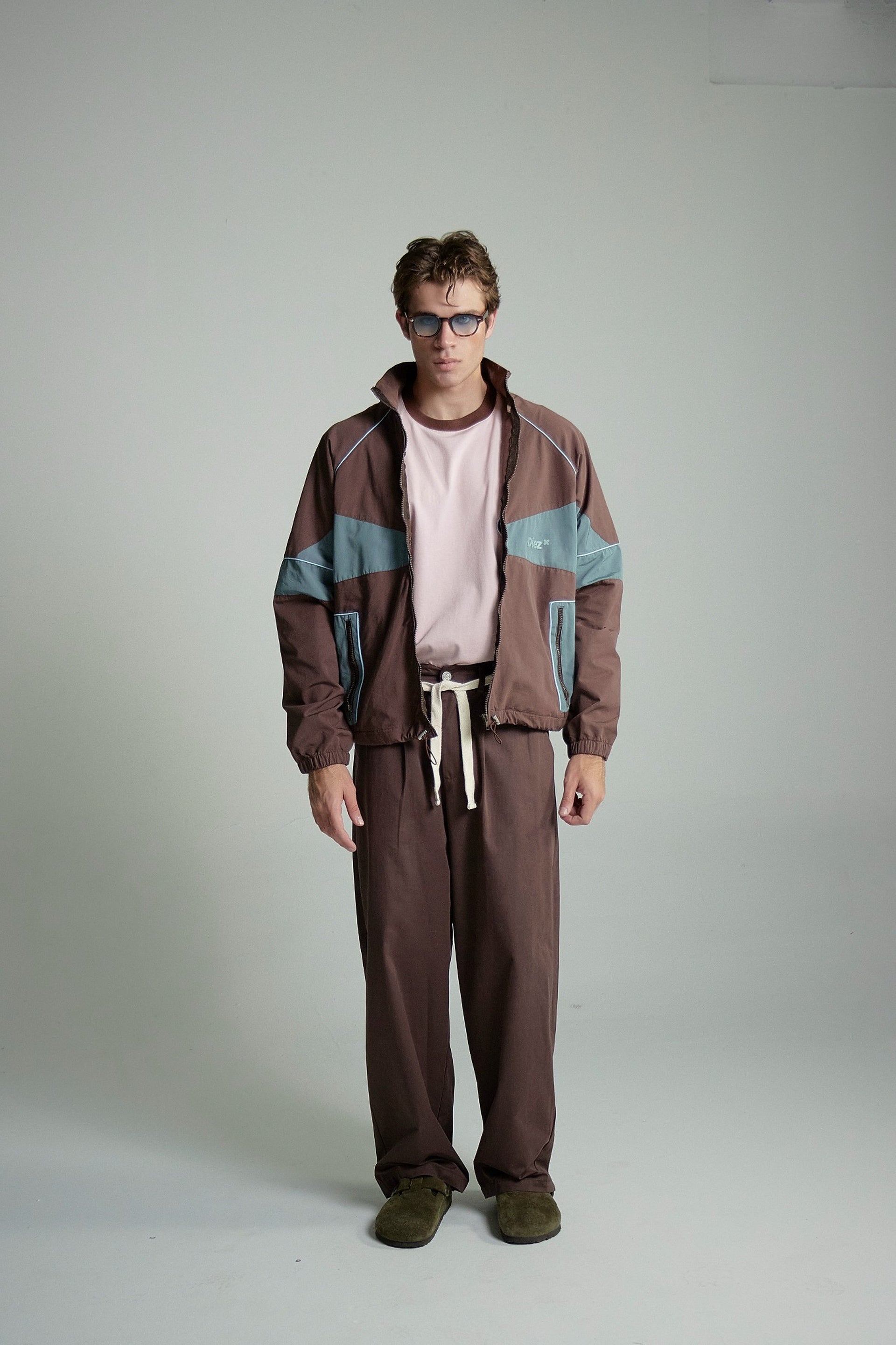 PANTALÓN WIDE LEG SILUETA CLÁSICA